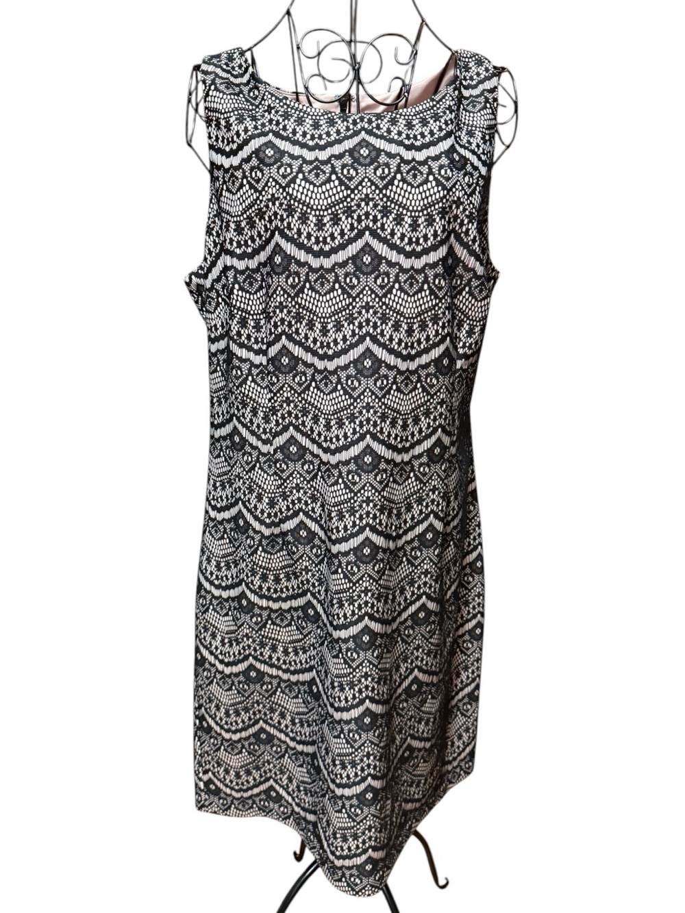 Guess Black & White Sleeveless Lace Patterned Shift Dress size 16